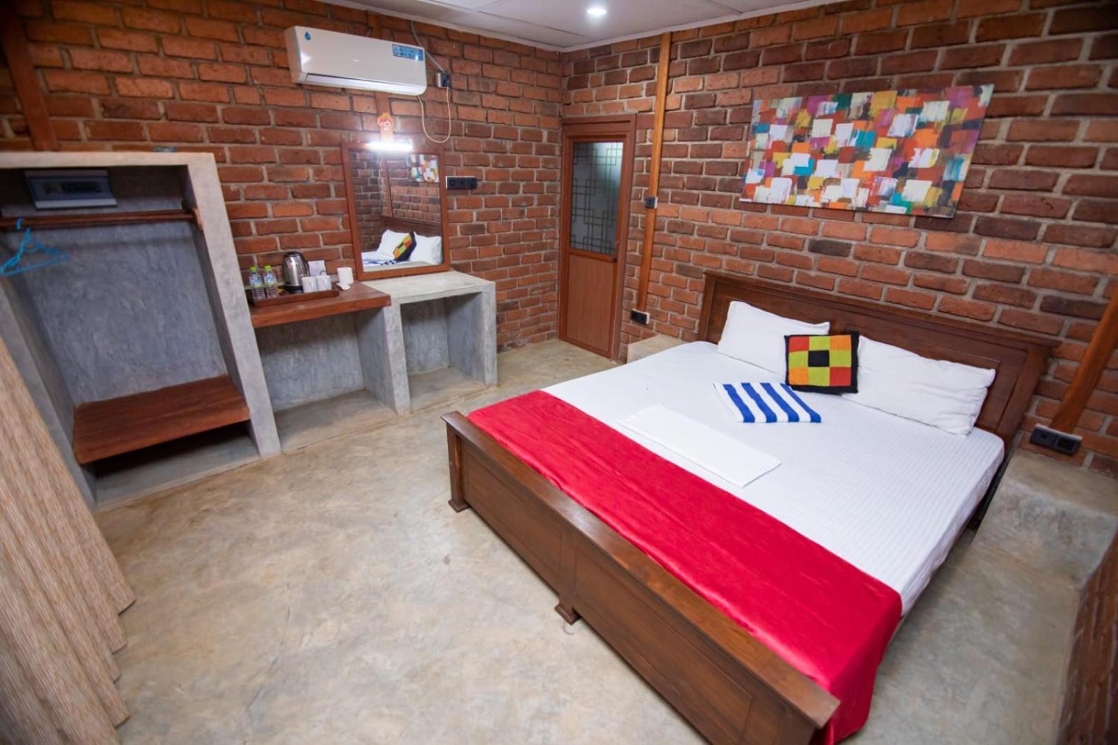 Click Hiriketiya Hotell Dikwella Exteriör bild